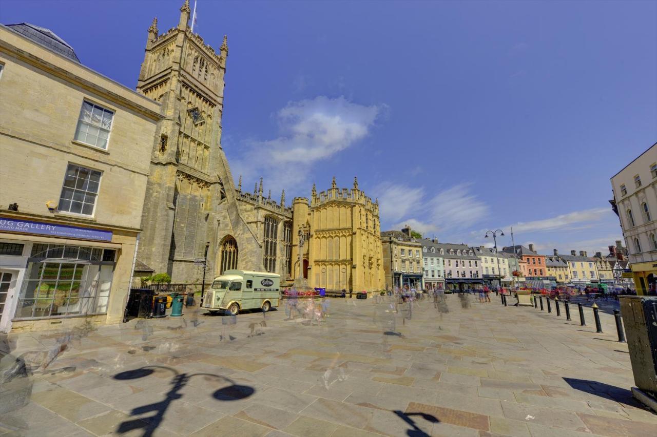 Corinium Lodge - Town Centre Apartment Cirencester Extérieur photo